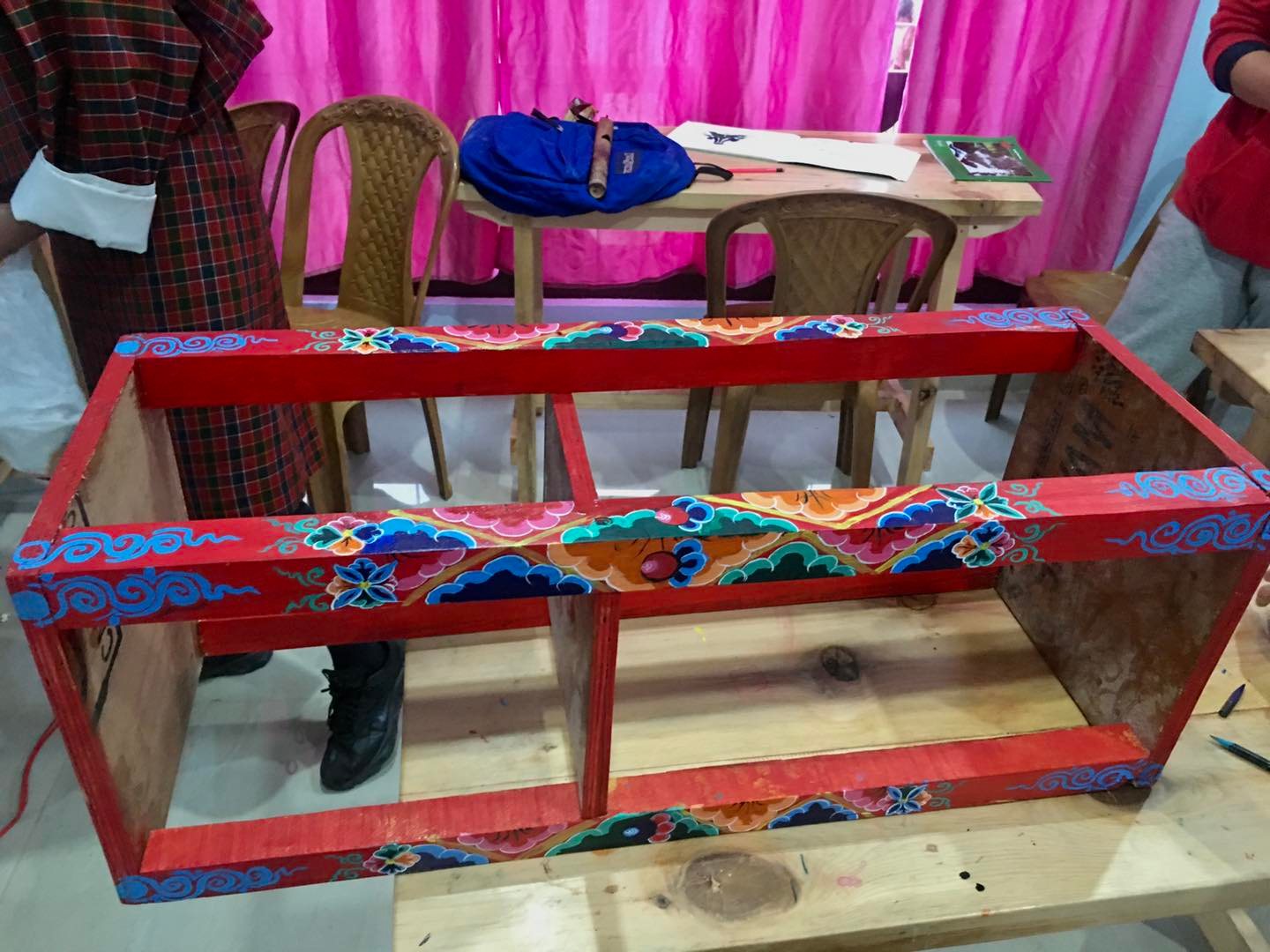 We said that we should have something tangible at the end of everyday at the VTOB Vacation Camp and we are living the commitment. 
Congratulations to the Traditional Art facilitator and participants.