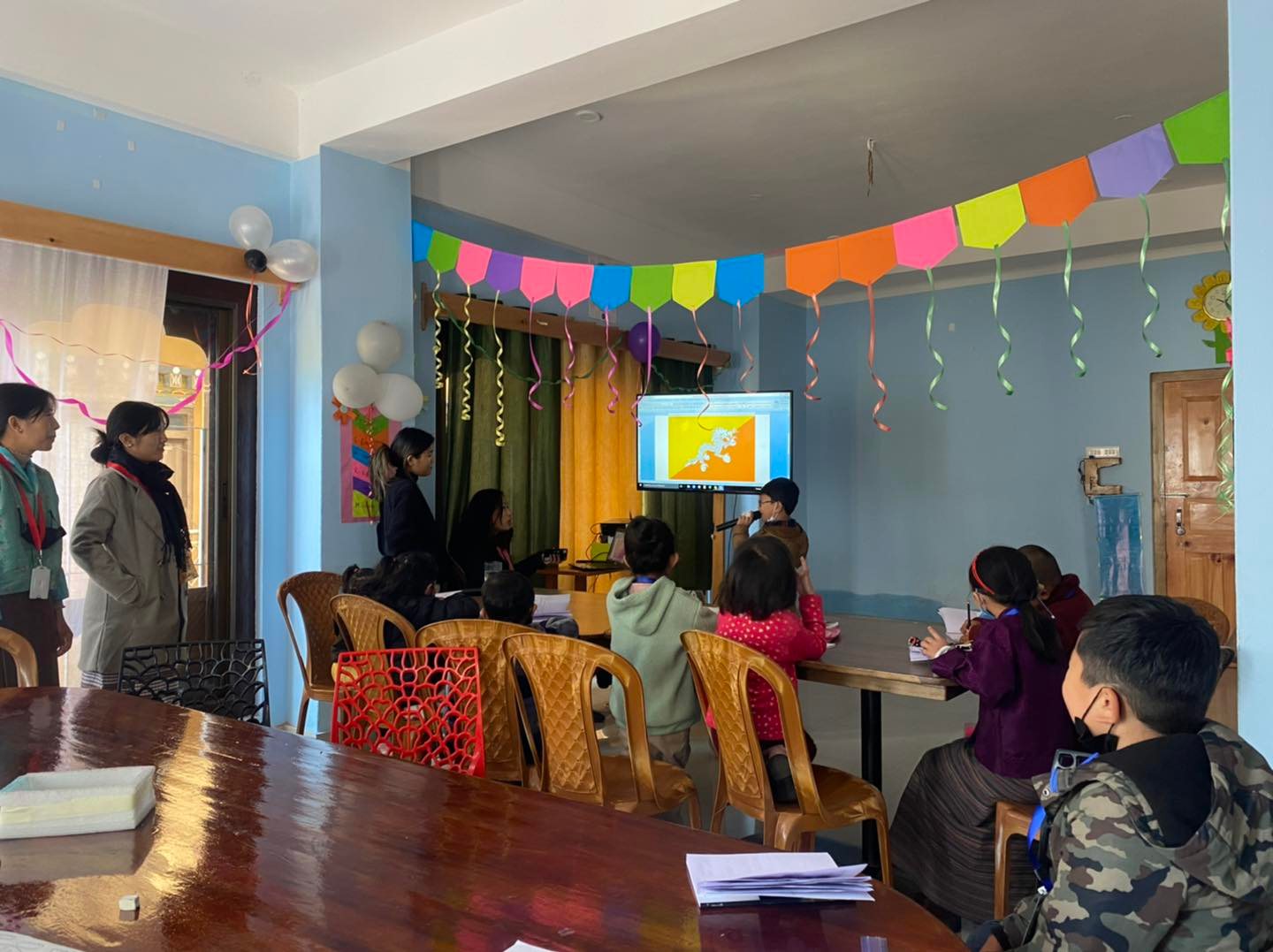 Children are on vacation BUT parents AREN’T! 
VTOB can help and we believe in filling gaps! Enroll your child at our VTOB Vacation Camps for our Educational, Engaging and Exciting programs planned towards your child’s wholesome GROWTH!

Contact 77438800 on Telegram, WhatsApp or Call to REGISTER