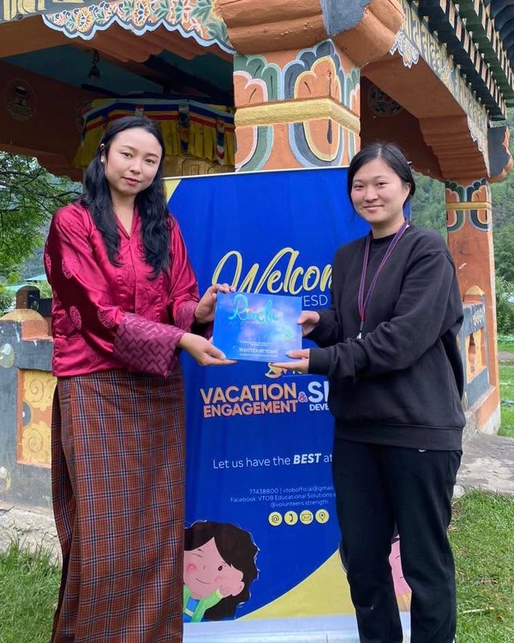 Thank you Yeshey Choden for the books- we will use it for our bed time reading sessions.
#gratitude #vesdcamp
Thank you Yeshey Choden for the books- we will use it for our bed time reading sessions.
#gratitude #vesdcamp