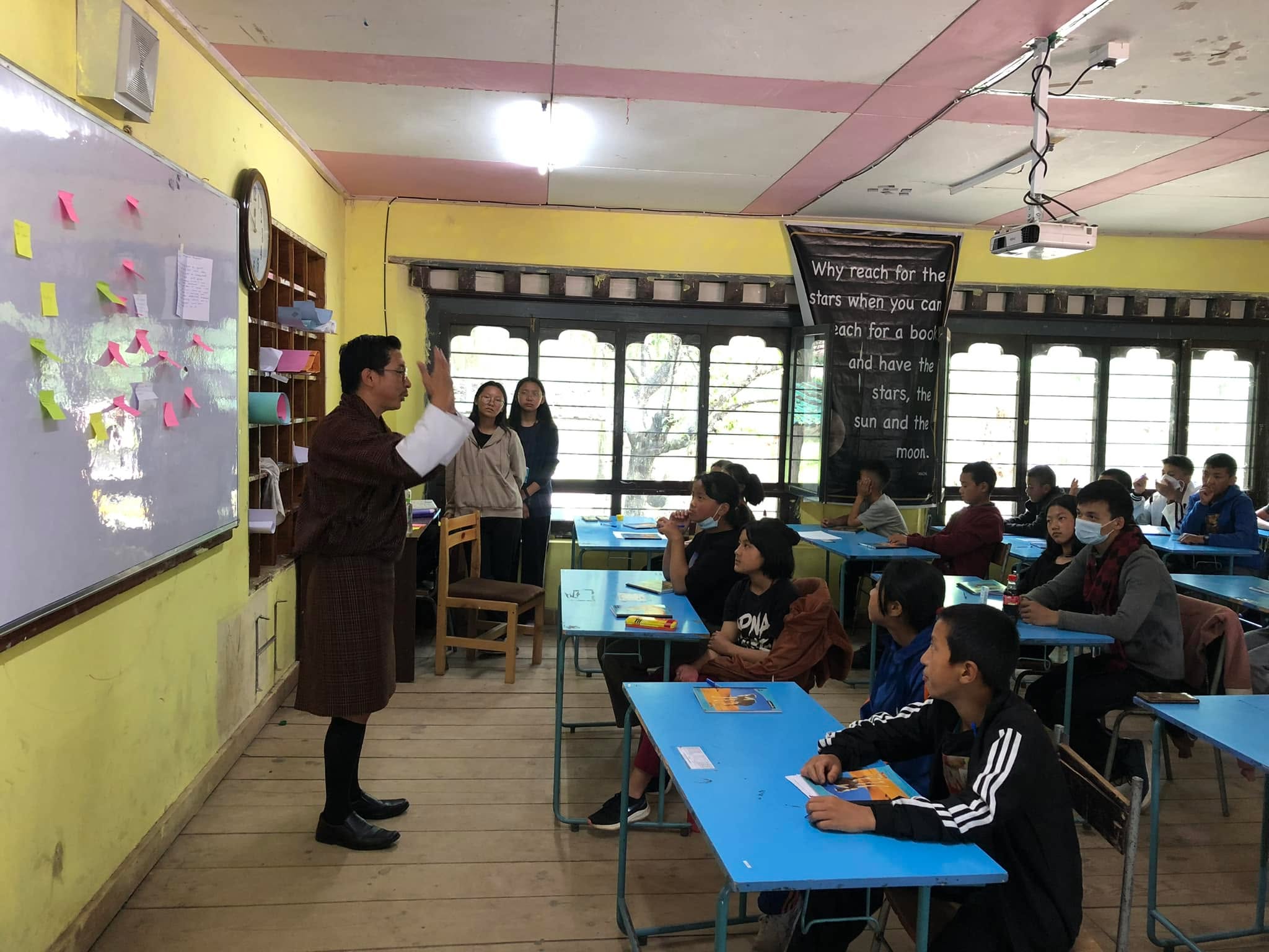 ποΈ DAY 4 | VESD CAMP VOL. II | DRUGYEL, PARO β¨
The days at the VESD Camp are getting better by day. Day 4 was another great day-We had our second hike group completing a hike to Deugyel Dzong. We had our Youth Ambassador Jampel Yeshey Payldon visiting us and inspiring our participants with her talk and interactive session. Chablop Passu continued his second day on Blogging and also gave a talk to all the students on nurturing Clean Toilet mindsets. The STEM participants had their first facility visit to Paro Airport. The usual programs are gaining momentum and participants are getting more excited. We also had an outdoor Bird Watching session by Yeshey Dorji Bird.
The next coming days will be equally interesting and exciting.
#vesdcamp2023